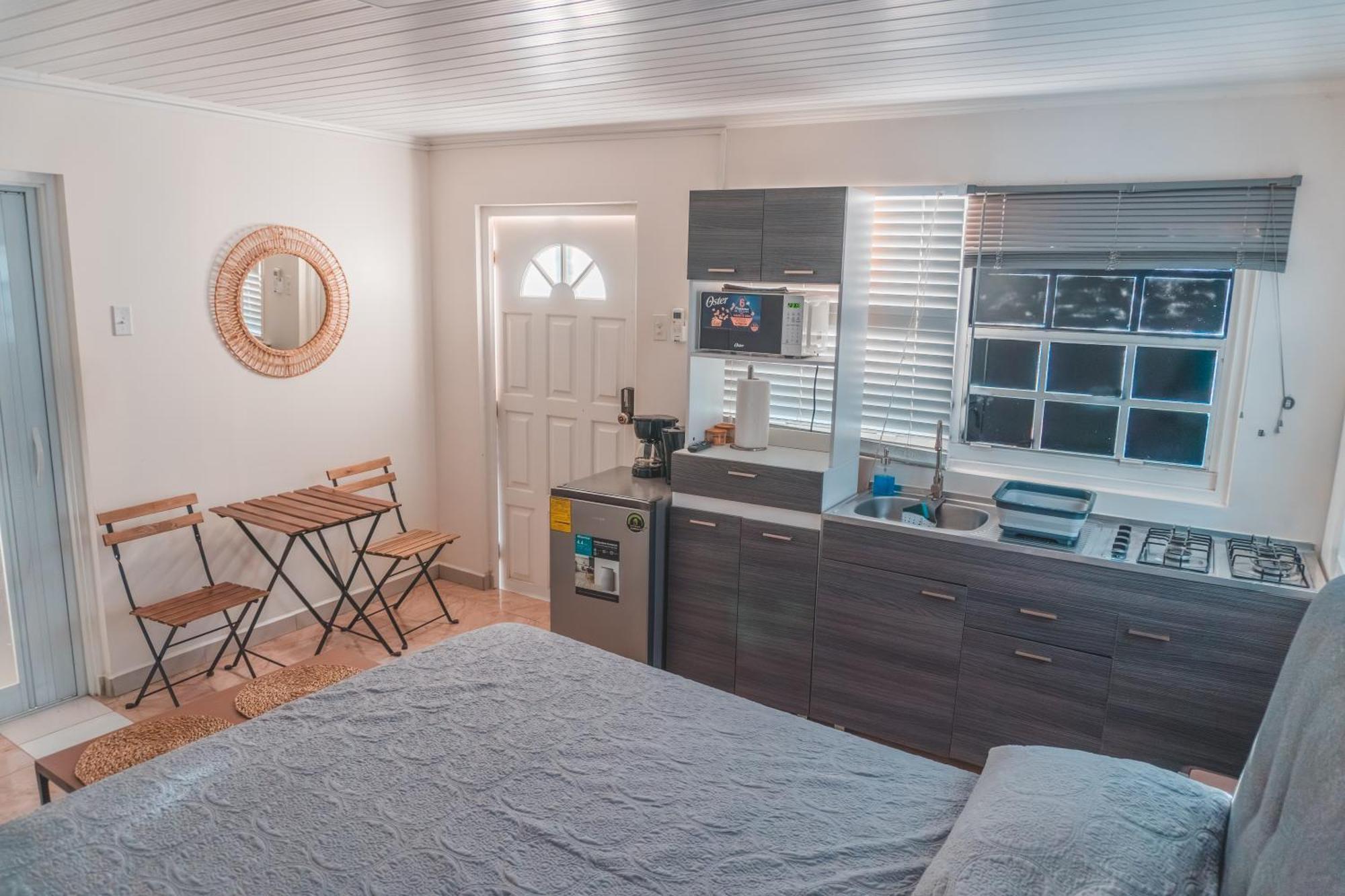 Klip Lagoon Apartsments Oranjestad Exterior photo