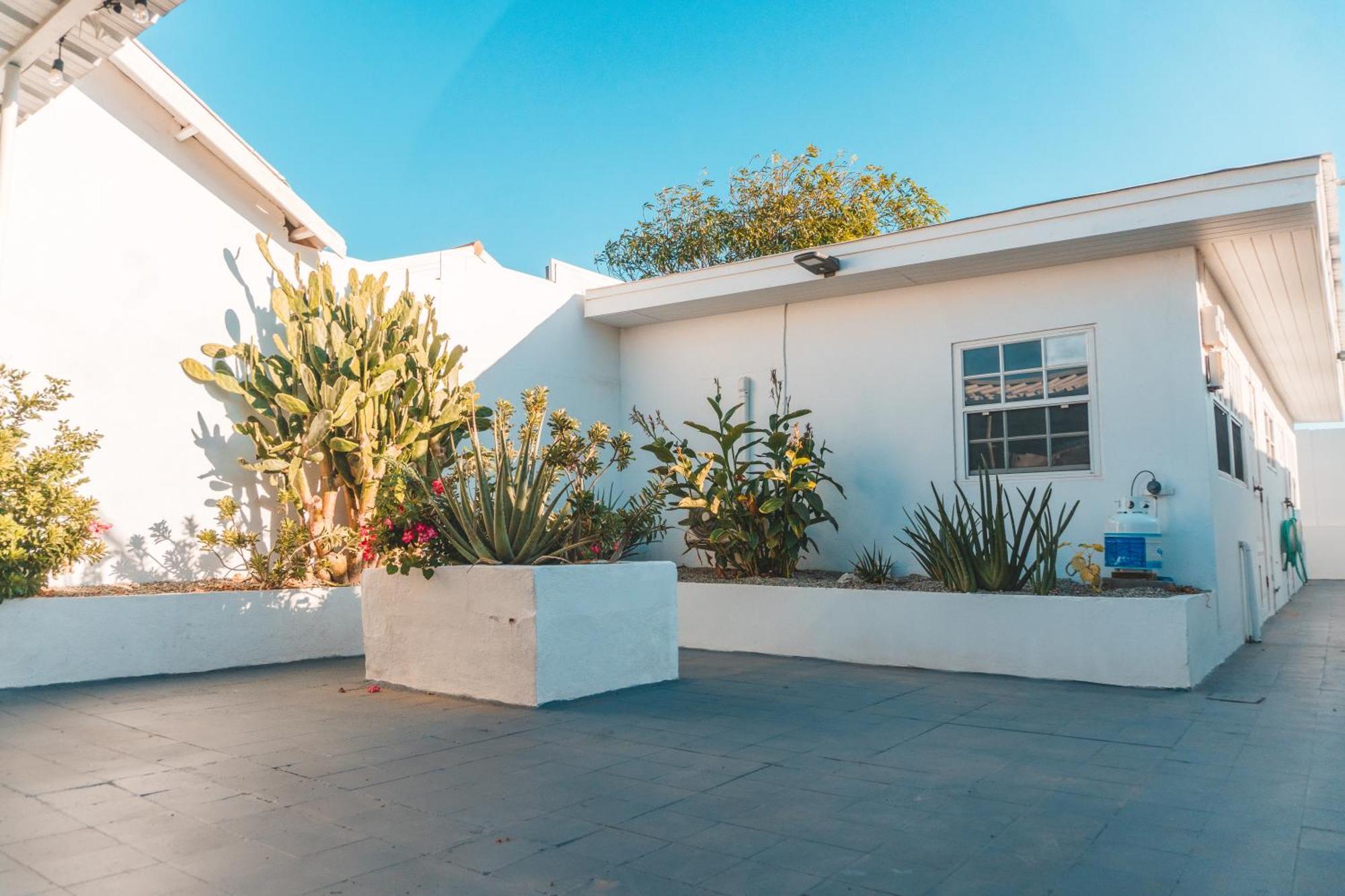 Klip Lagoon Apartsments Oranjestad Exterior photo